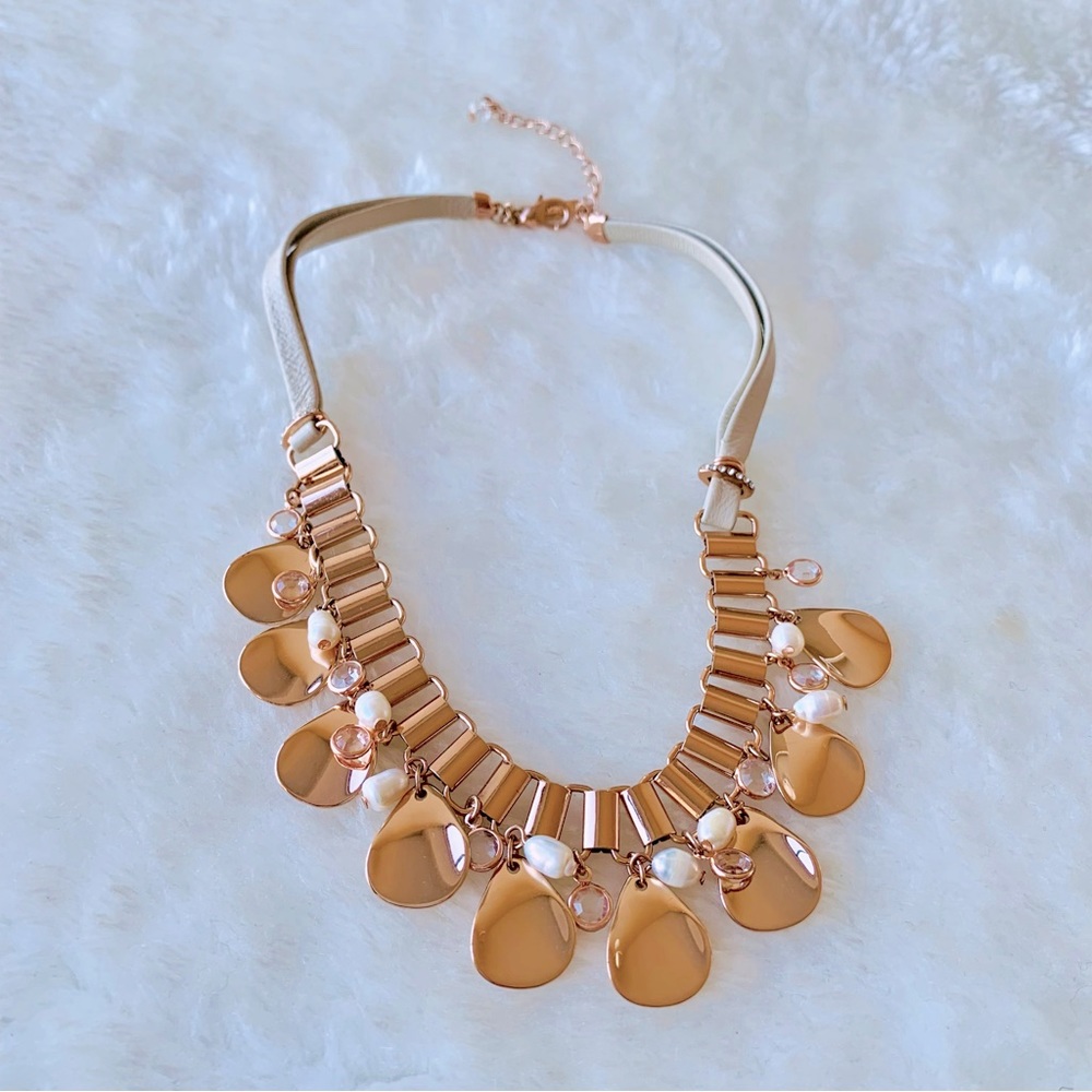 White House Black Market necklace